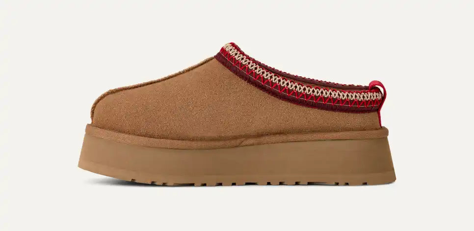 Papuci tip UGG cu platformă – Maro camel cu accente roșii
